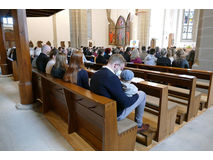 Feier der 1. Heiligen Kommunion in Sankt Crescentius (Foto: Karl-Franz Thiede)